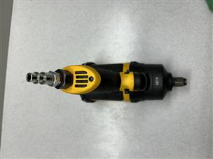 DEWALT DWMT70773 1 2 in. Heavy Duty Pneumatic Impact Wrench Good